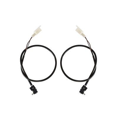 Cables de parada para las bombas de freno de las fórmulas izquierda y derecha (freno trasero y delantero).